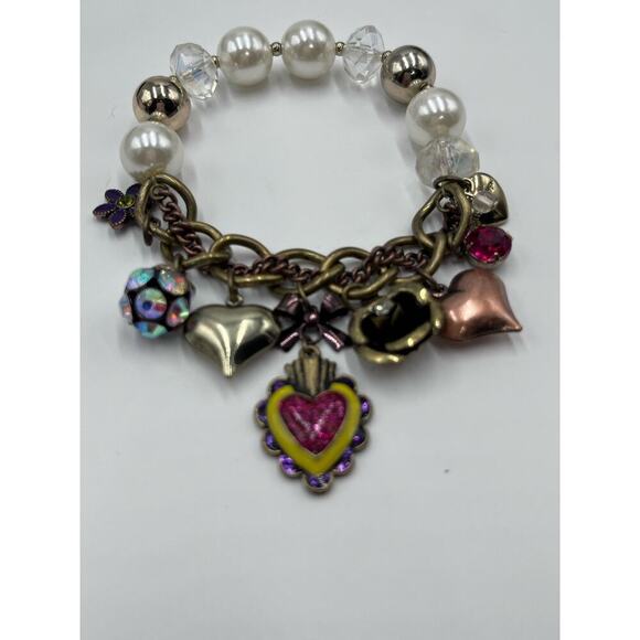 Betsey Johnson Half Stretch Faux Pearl Multicolor Heart Flower Charm Bracelet - Picture 2 of 8